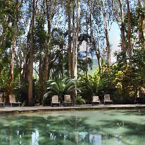 The Reef Retreat Resort